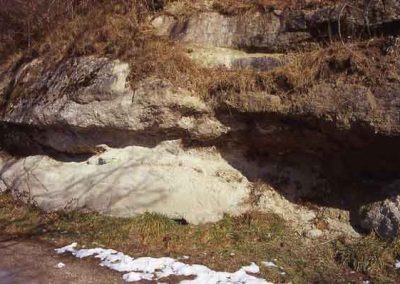 Barre des Cevennes : Barre de grès, témoin des anciens lits de rivières