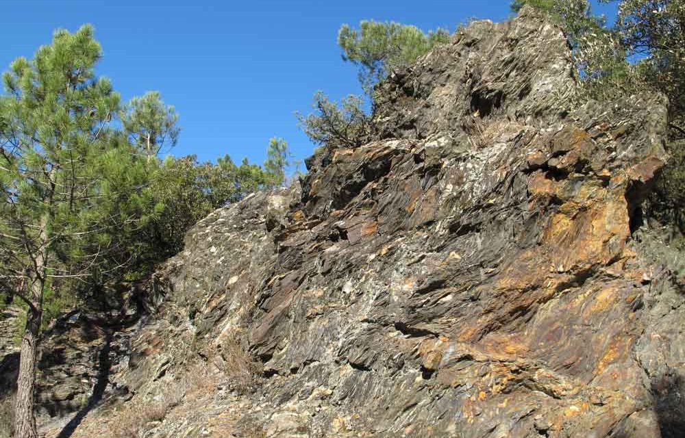 Au pays du schiste…Le col Saint-Pierre