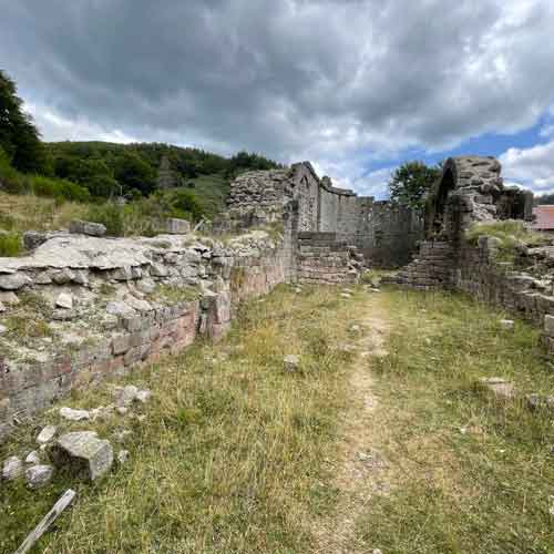 L'abbaye du Bonheur à Camprieu