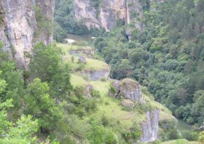 Les corniches de Sainte Énimie dans les gorges du Tarn