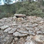 Coffre et tumulus de la nécropole préhistorique de Peyraube (Lamelouze-Soustelle)