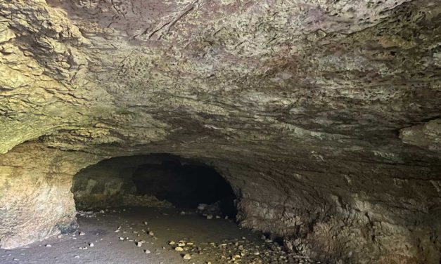 La grotte de Nabrigas du Causse Méjean